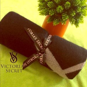 Victoria's Secret Pink & Black Heart Super Soft